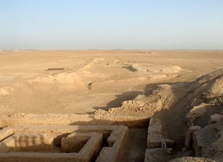 Resti della Città di Uruk, sito archeologico per l'articolo dalla tradizione orale alla nascita della scrittura nella società occidentale.