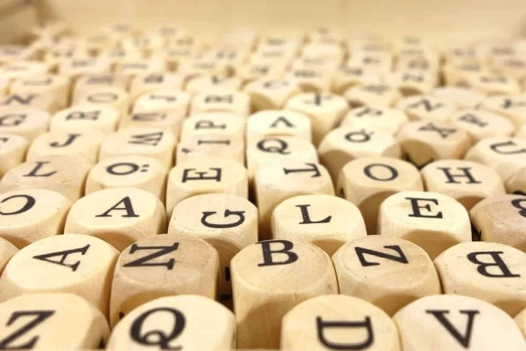 Differenza tra battuta e carattere, parola e cartella editoriale standard 2 differenza tra battuta e carattere, cartella editoriale standard, quanti caratteri sono una cartella, quante pagine sono una cartella, cartella editoriale traduzione, preventivo editing, preventivo correzione di bozze, preventivo traduzione, parole o cartelle editoriali